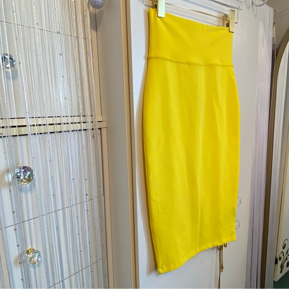 Bebe Yellow Pencil High Waist Midi Knit Skirt Size XS NWT - Picture 3 of 16